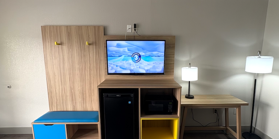 Guest room mini-fridge and microwave amenities